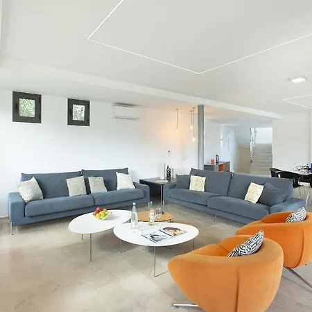 Willa Owl Tereu - Luxury Retreat With Mountain Views