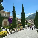 Owl Tereu - Luxury Retreat With Mountain Views *