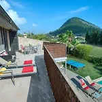 Owl Tereu - Luxury Retreat With Mountain Views 波连斯萨