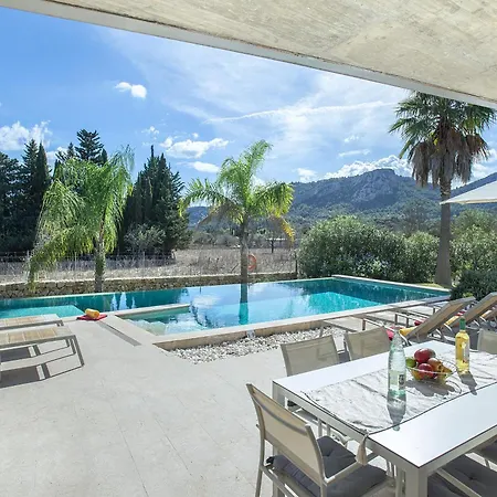 Owl Tereu - Luxury Retreat With Mountain Views וילה