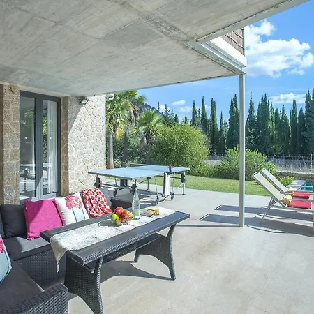 Owl Tereu - Luxury Retreat With Mountain Views פוינסה