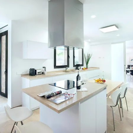 Villa Owl Tereu - Luxury Retreat With Mountain Views Pollensa