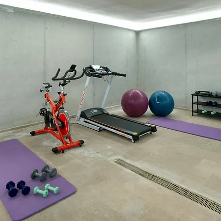 Villa Owl Tereu - Luxury Retreat With Mountain Views