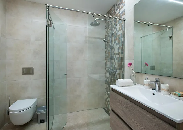 Owl Tereu - Luxury Retreat With Mountain Views Villa