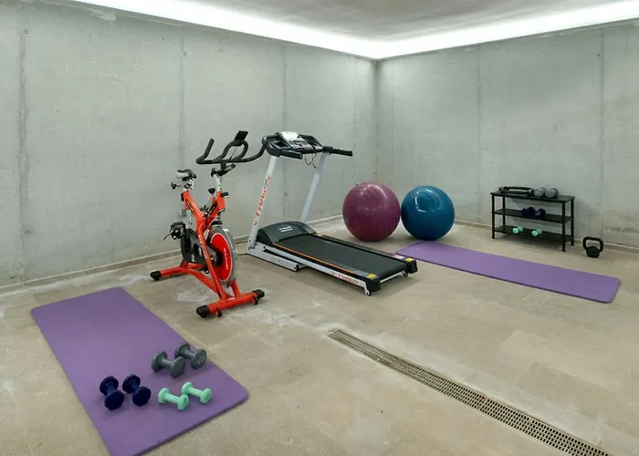 Villa Owl Tereu - Luxury Retreat With Mountain Views