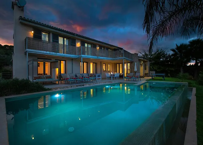 Owl Tereu - Luxury Retreat With Mountain Views Villa *